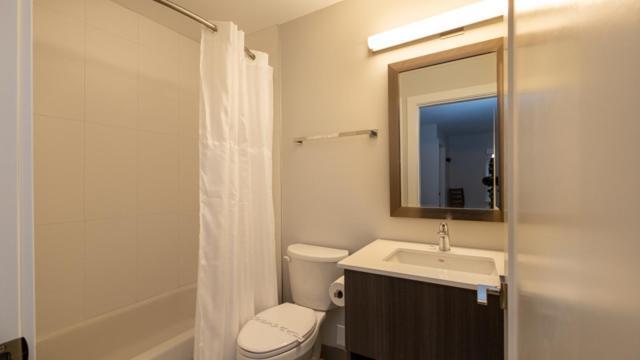 George Point Inn Surrey Ngoại thất bức ảnh